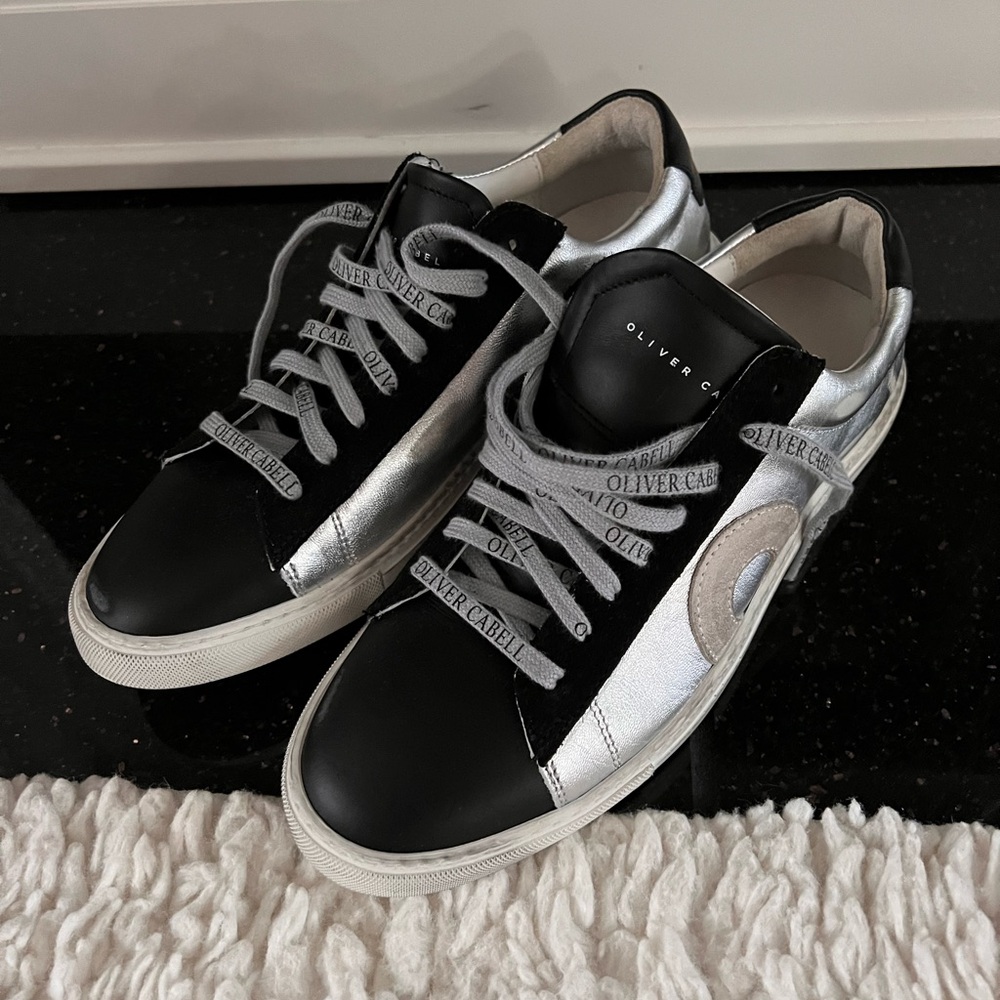 Oliver Cabell Men's Black and Silver Sneakers
